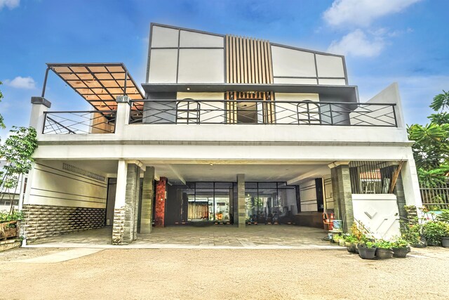 Luxury Deluxe DBL Retreat W/ Free WiFi and Parking