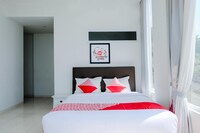 Stylish DBL Suite Escape W/ Free WiFi and Parking
