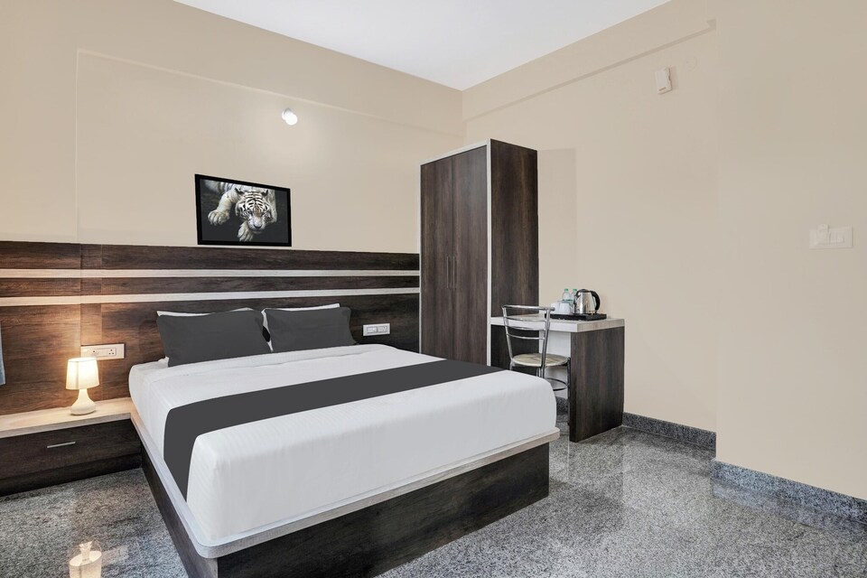 Deluxe Peenya formerly JK Grand, Bengaluru