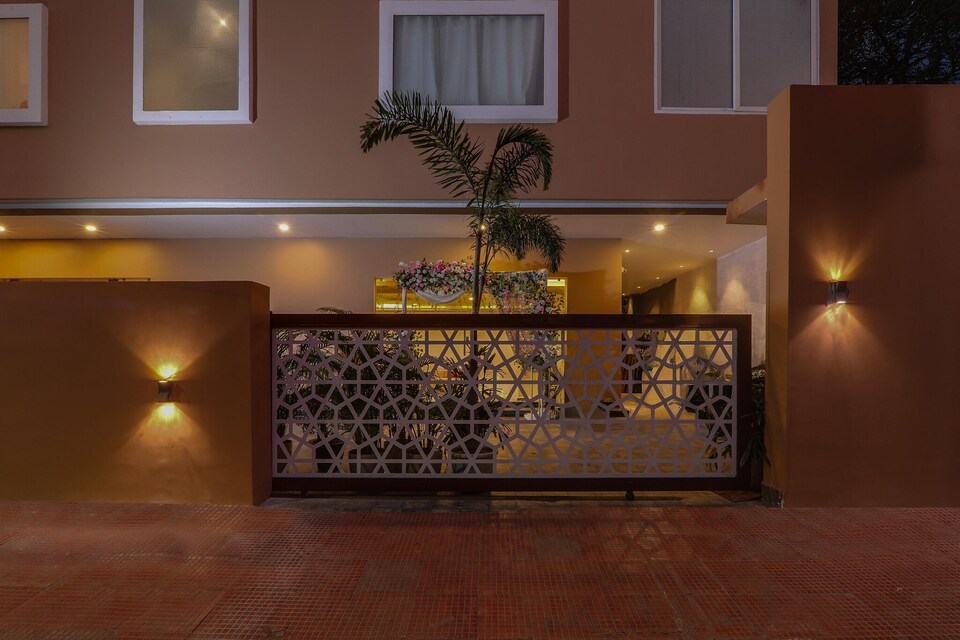 Deluxe Kadapa Bypass Sri Vasavee Grand, Lucknow