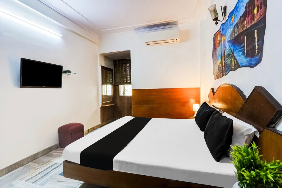 Deluxe with Twin BedPaharganj Near Railway, New Delhi