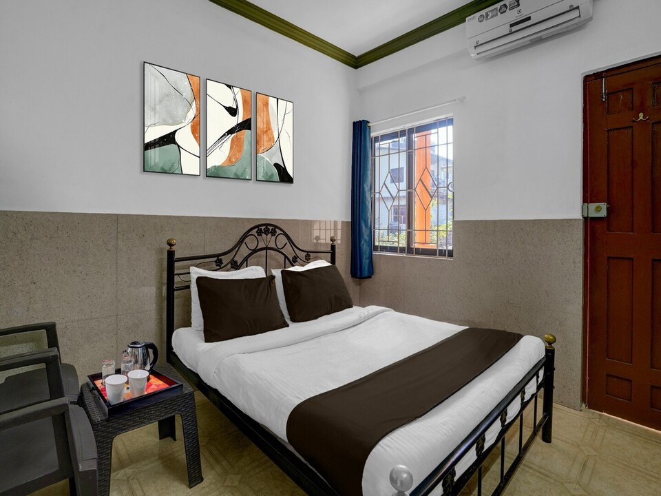 Super Deluxe Room Hotel O Calangute Rd, Calangute