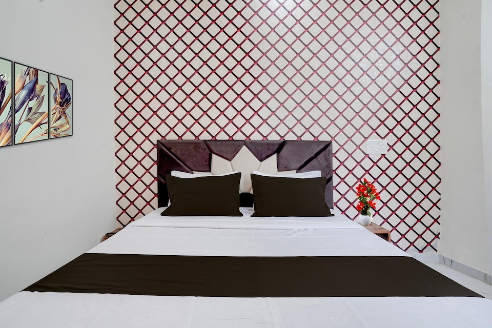 Saver Single Hotel O ISBT Mohali Holiday, Sahibzada Ajit Singh Nagar
