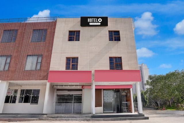 Hotel O by OYO ISBT Mohali Formerly Holiday Spot