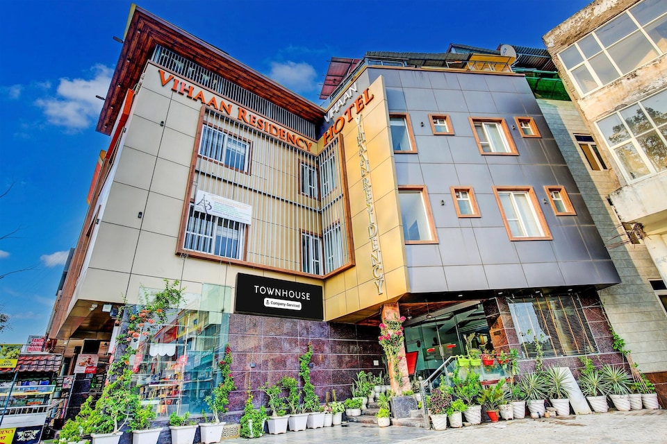 Saver Double Hotel Vihaan Residency, Zirakpur