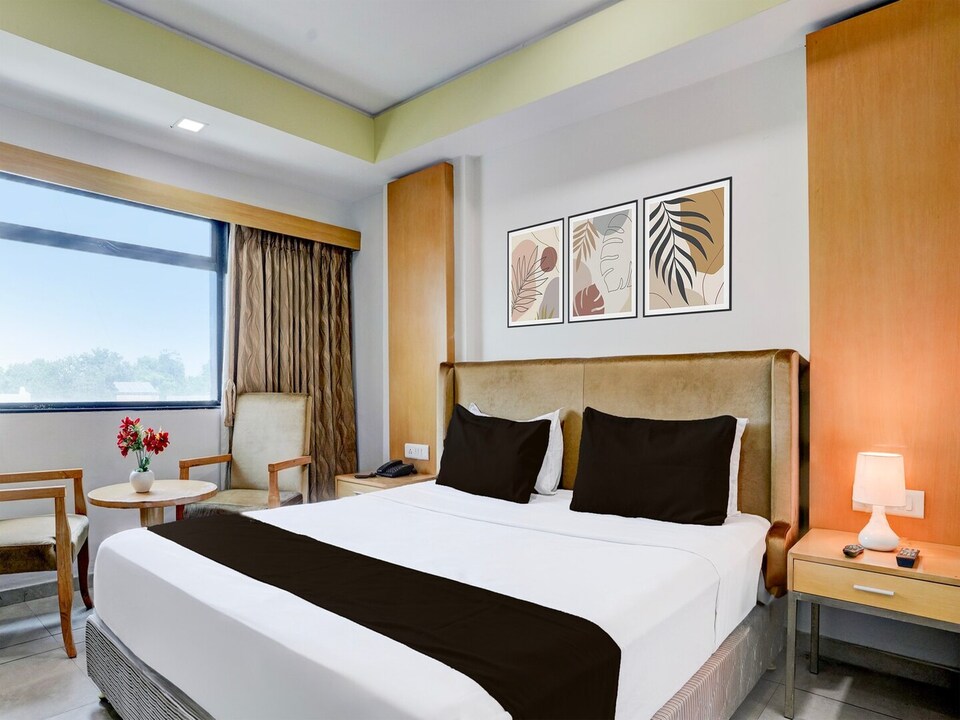 Deluxe with Twin Bed Anand The Maison, Anand
