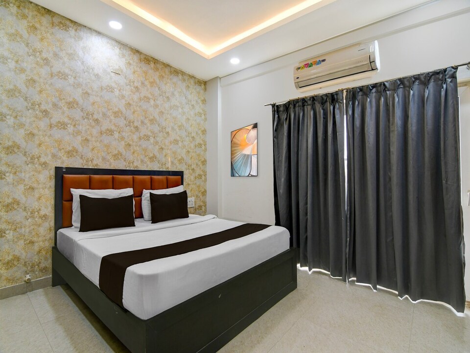 Deluxe With Balcony Sayhallo Prime Residency, Bhubaneswar