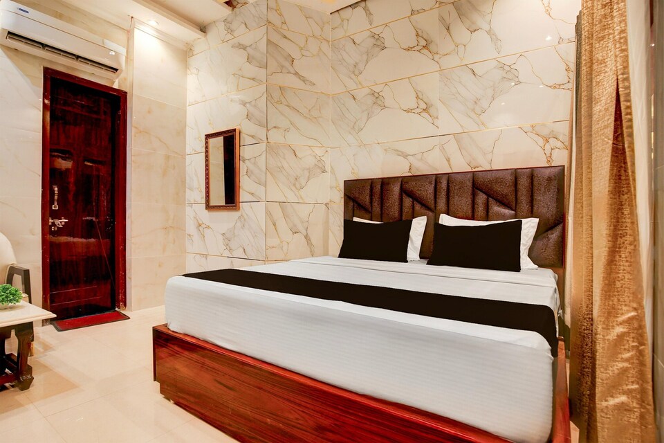 Deluxe Chandigarh Near PEC-PGI-PU Hotel Paradise, Nayagaon