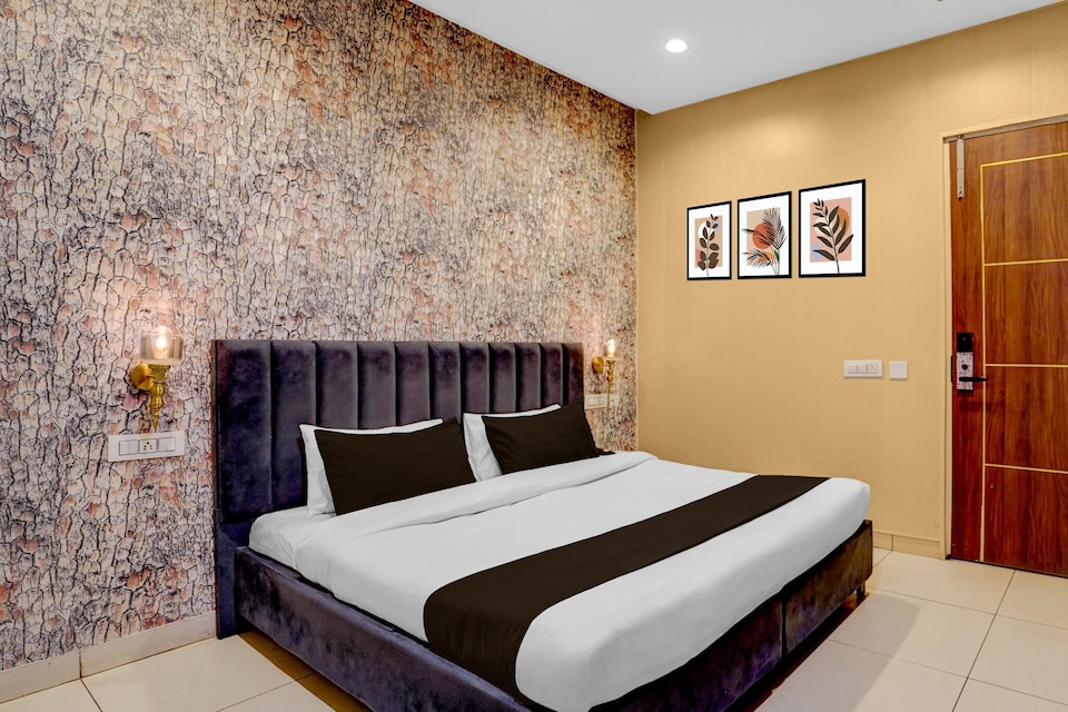 Classic The Bliss inn, Zirakpur