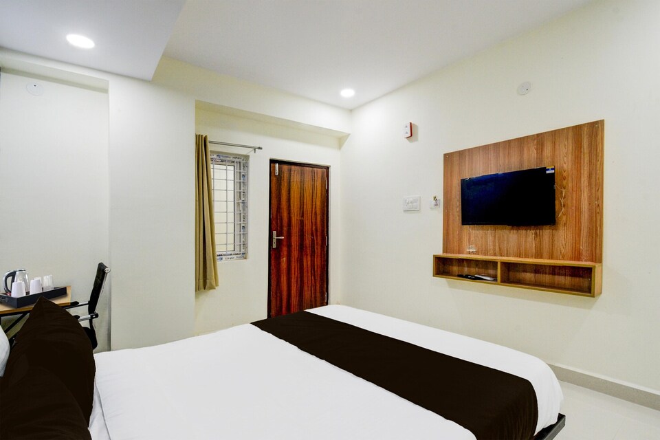 Super Deluxe RoomMunagala Arcade, Hyderabad