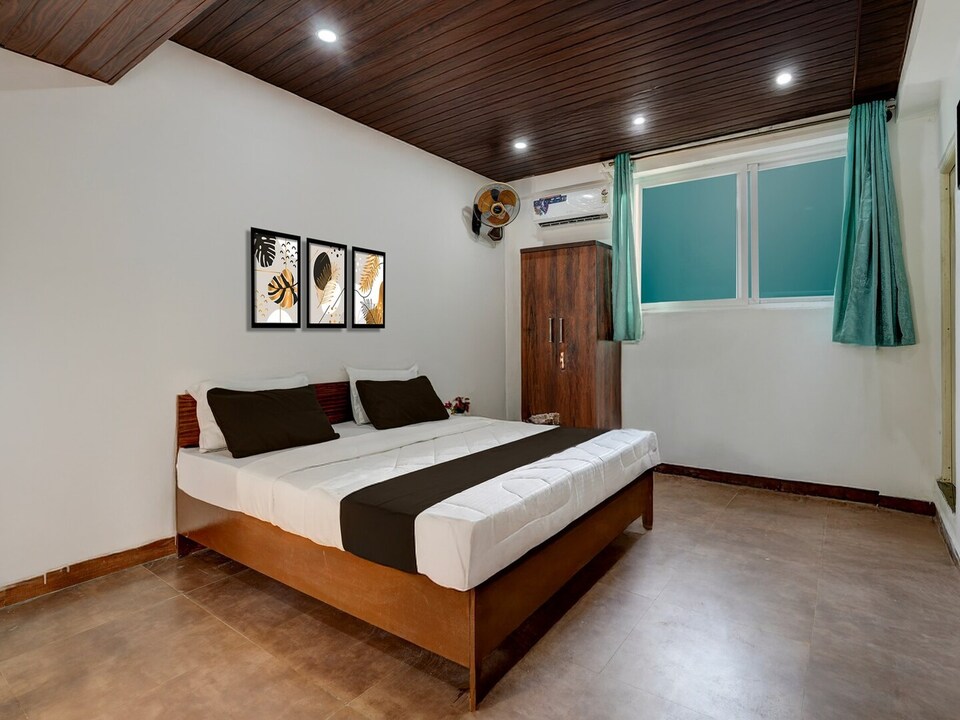 DeluxeKodgehalli Station Brew & Rest Inn, Bengaluru