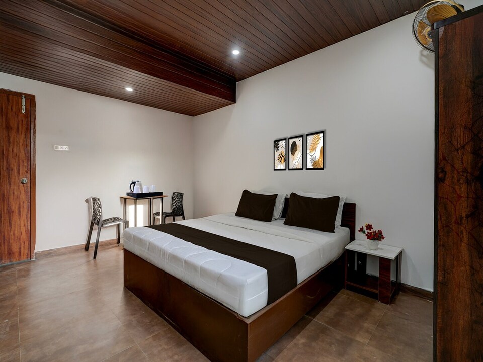 DeluxeKodgehalli Station Brew & Rest Inn, Bengaluru