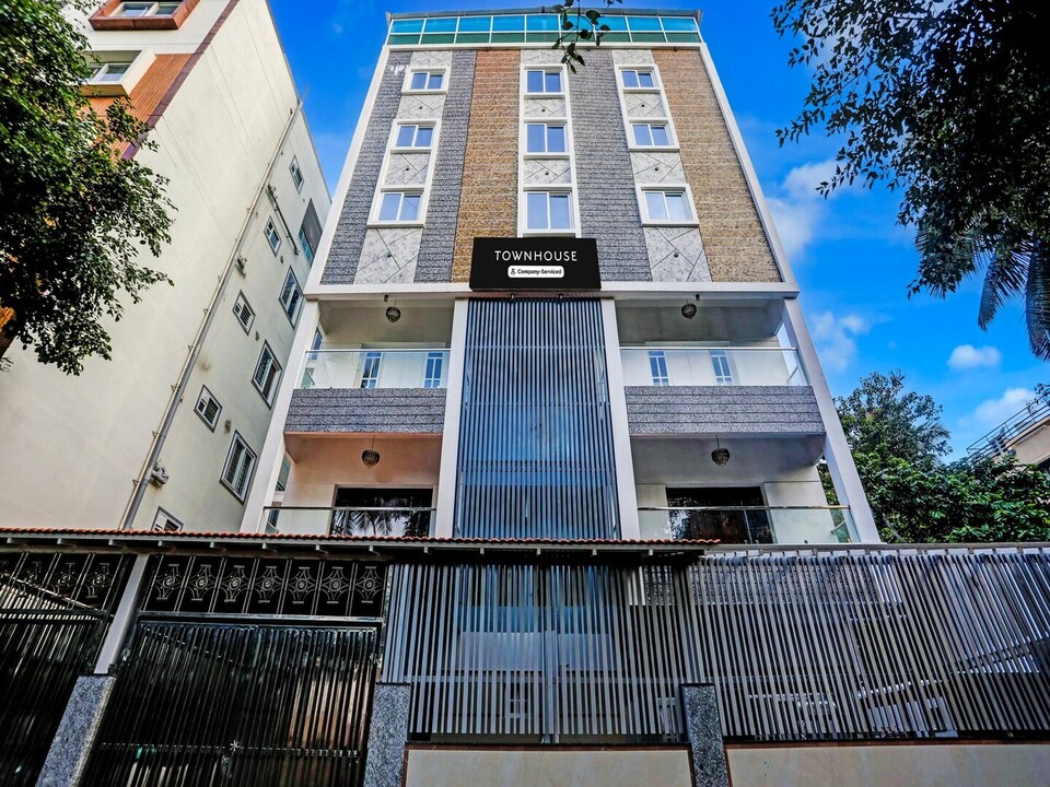 Super Townhouse Madiwala Lake Park, Bengaluru