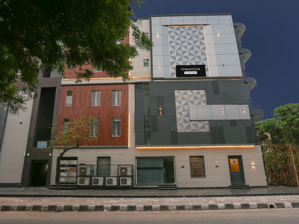 Classic with Balcony Relic Stay, Delhi