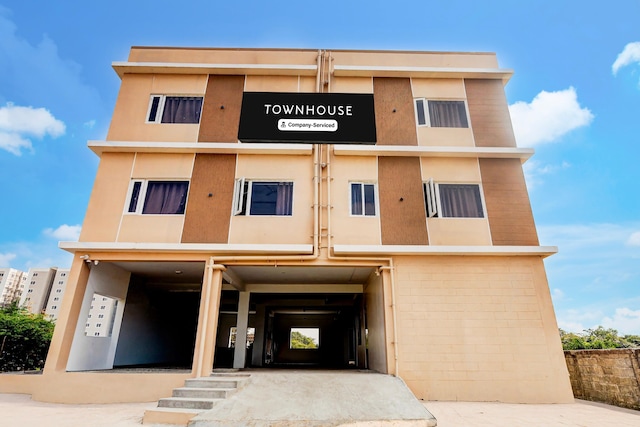 Super Townhouse IT Chennai Formerly Radha Jayam Residency