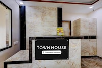 Super Townhouse IT Chennai Formerly Radha Jayam Residency