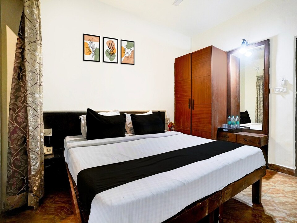 Deluxe Holiday  Calangute Shruti Resort, Calangute
