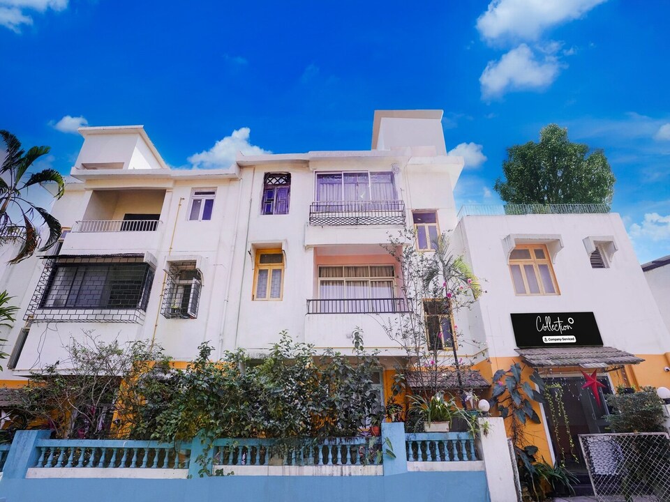 Elegant Beach side Stays near Miramar Beach, Panaji