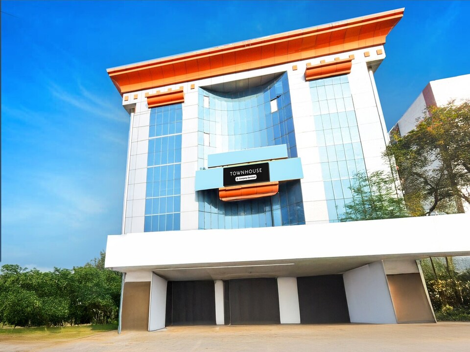 Suite Townhouse Ameerpet Balkampet Road, Hyderabad