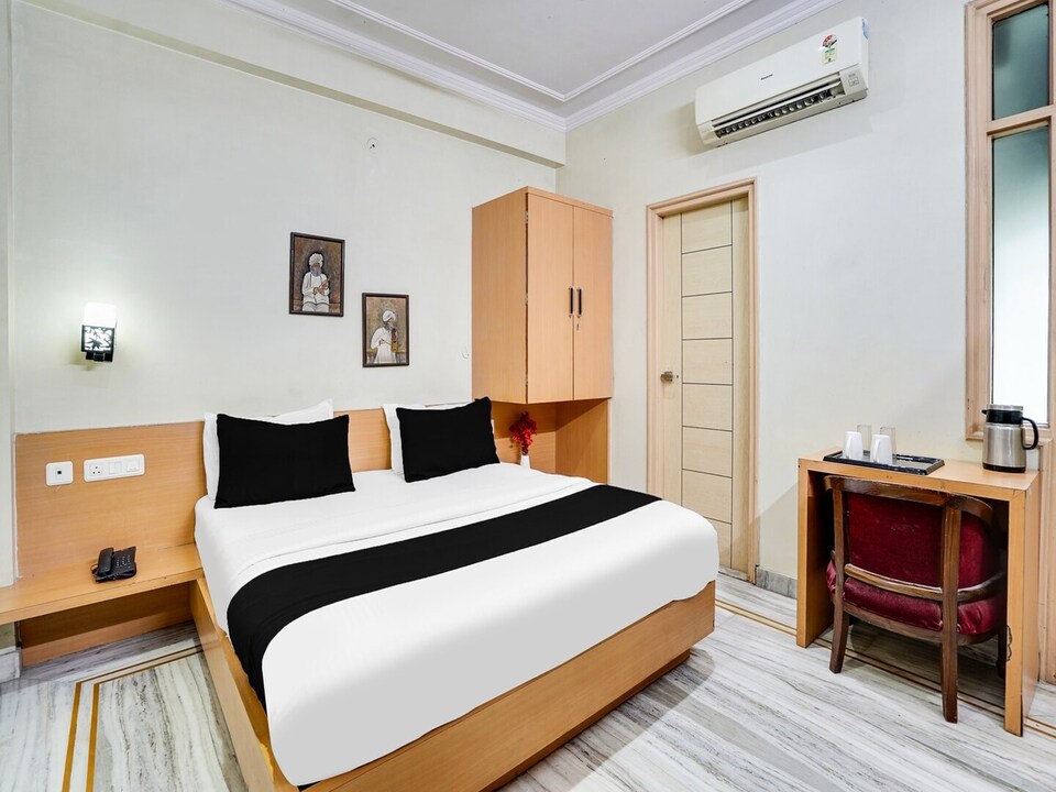 Deluxe with Balcony Gumaan Heritage, Jaipur