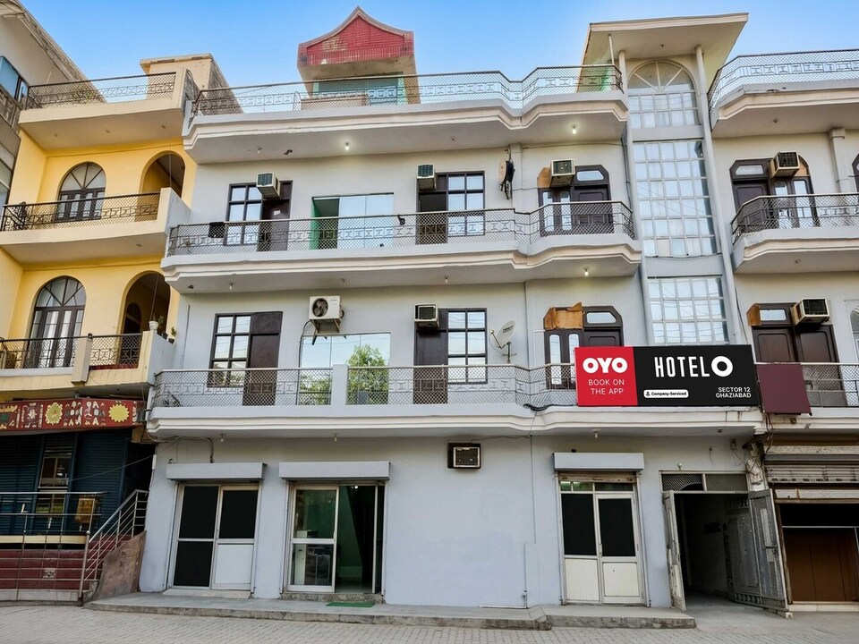 Classic with Balcony VIP HOTEL, Ghaziabad