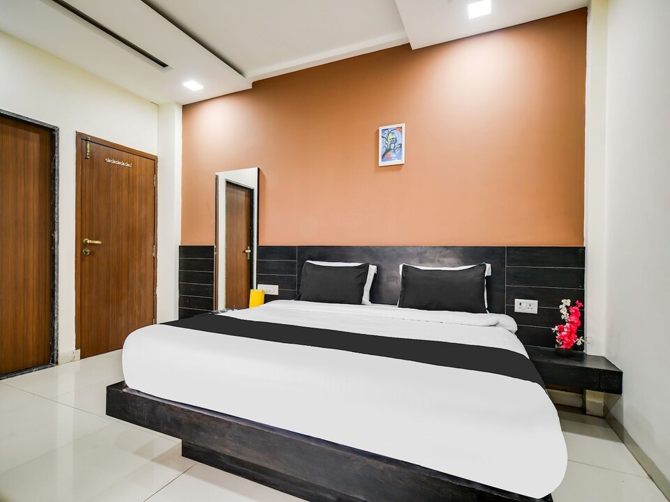 Deluxe Indore Near Omax City 1, Indore