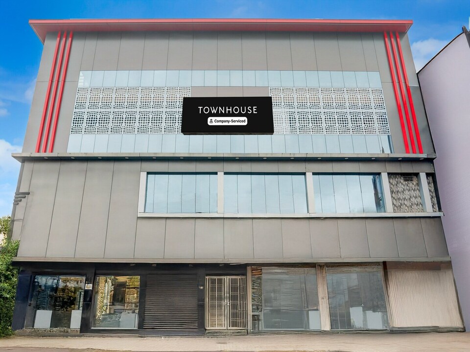 DeluxeHotel Sthapak, Jabalpur