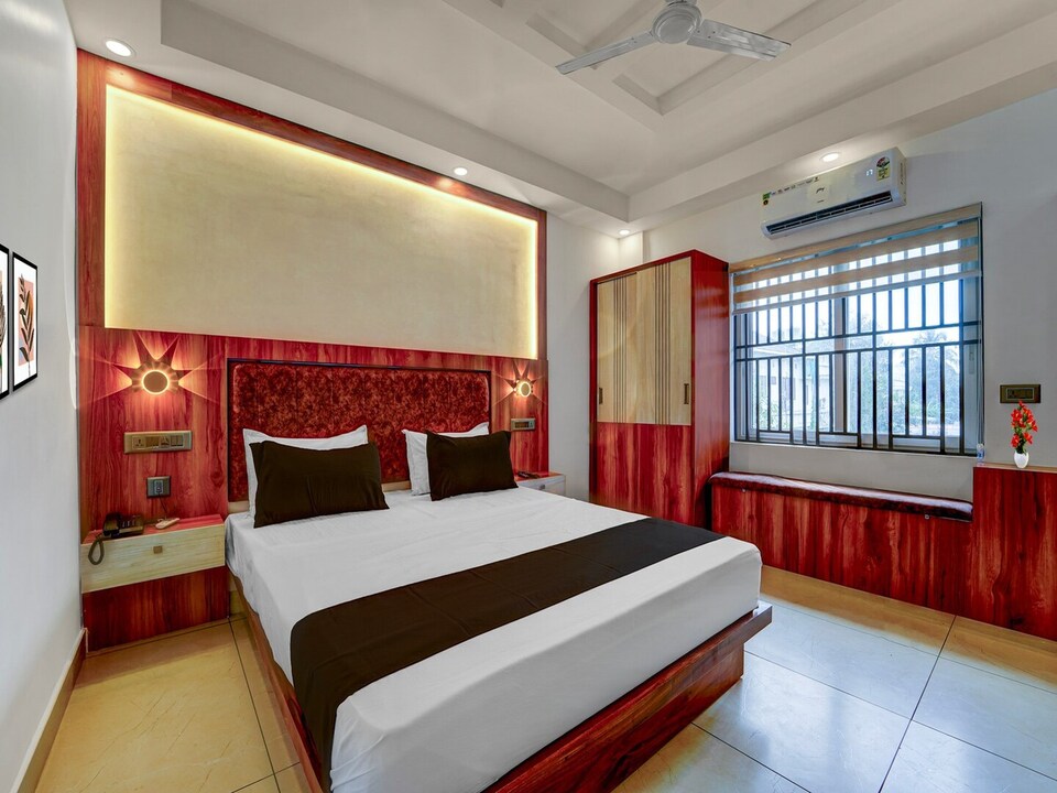 Deluxe Cochin Airport Skyluxe, Angamaly