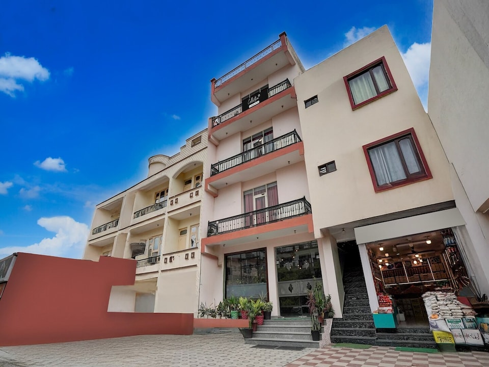 Saver Double Vaishno Devi Temple Hotel, Katra