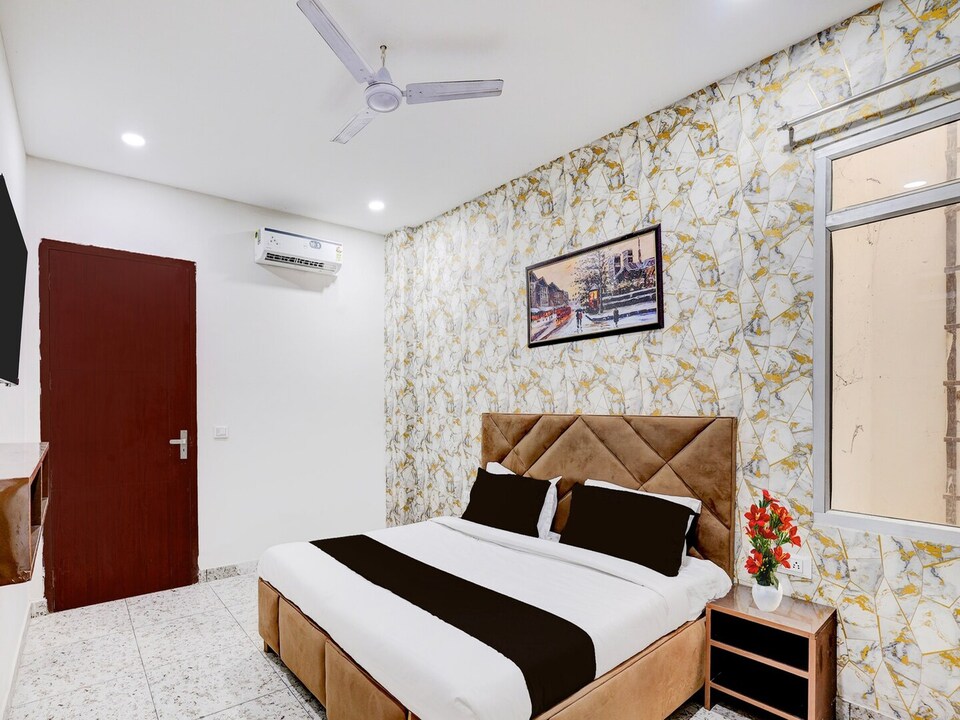 Saver Double Neopolis Mall Ludhiana Silver Sky, Ludhiana