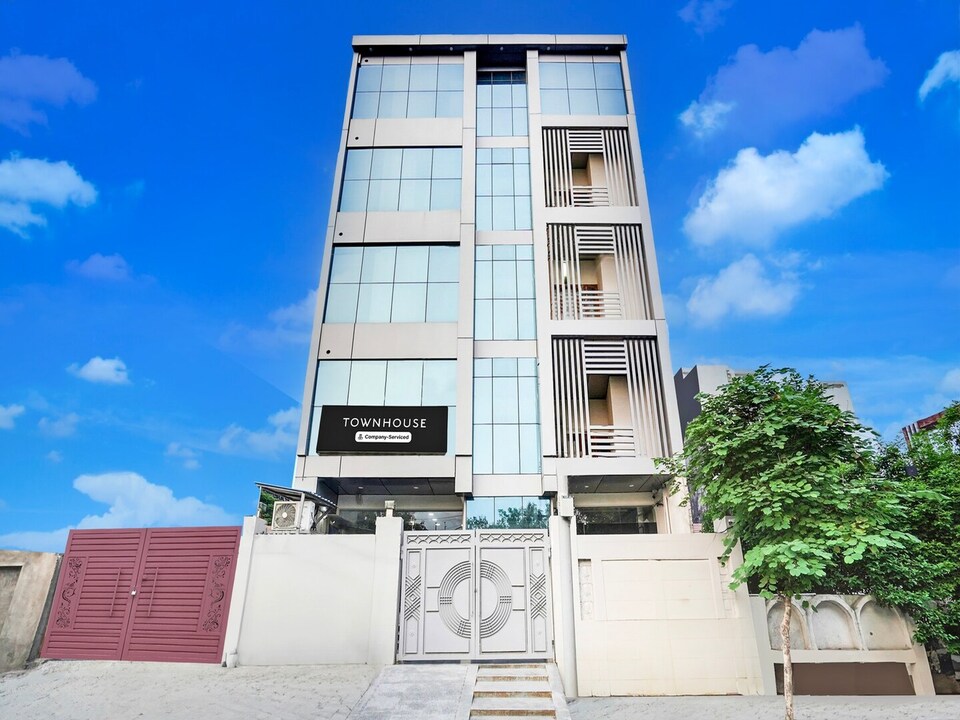 Deluxe Townhouse Sector 63 A Noida, Noida
