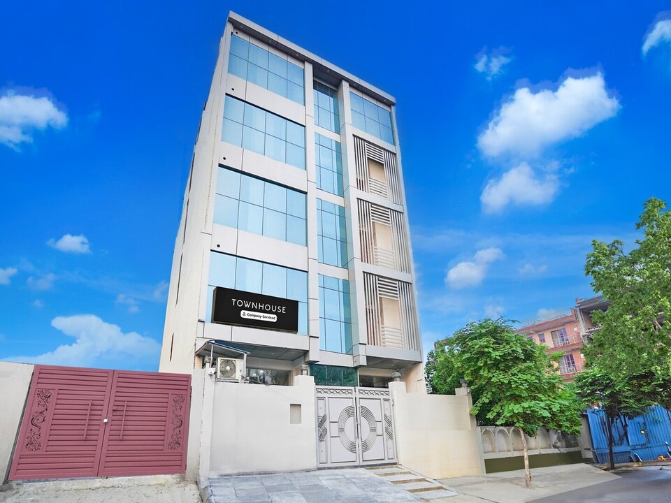 Townhouse Sector 63 A Noida, Noida