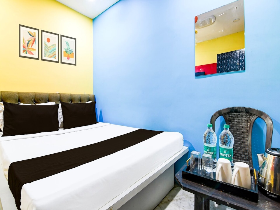 Deluxe 7 Horse guest house, Kolkata