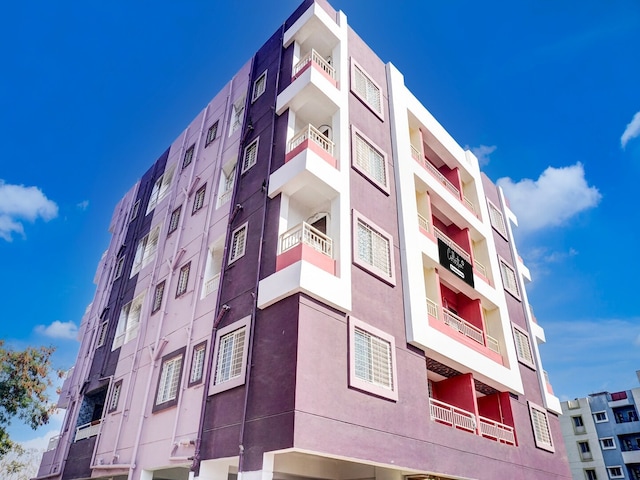 Super Collection O Uptown Hinjewadi
