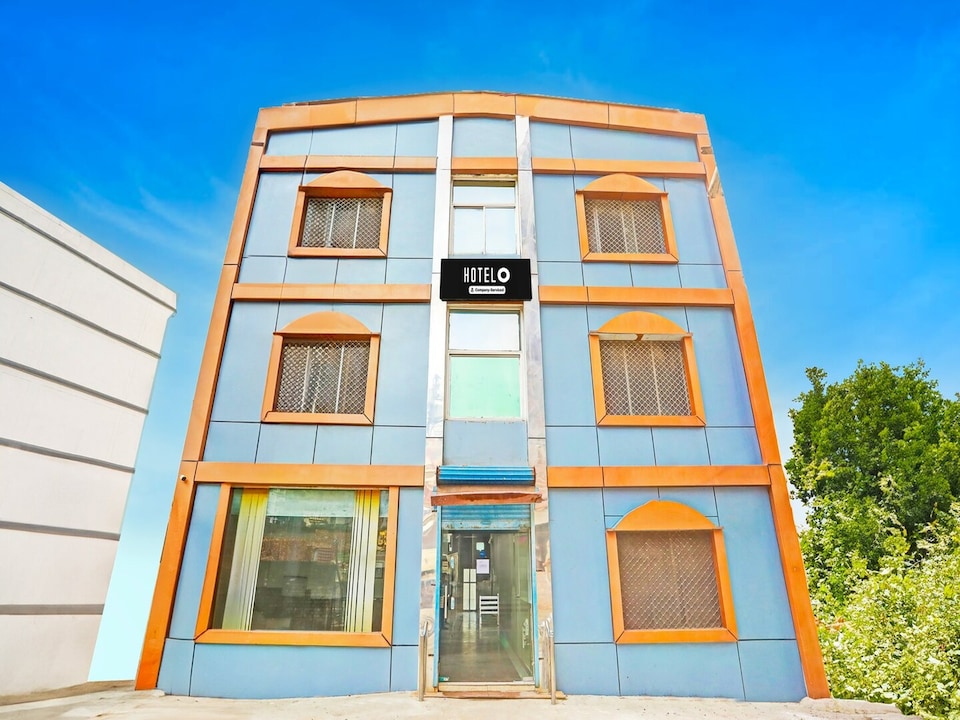 Deluxe Hotel Chandralok, Rishikesh