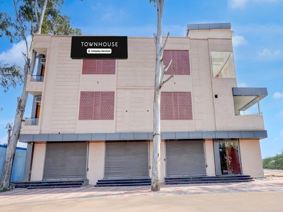 Deluxe Hotel Landmark, Roorkee