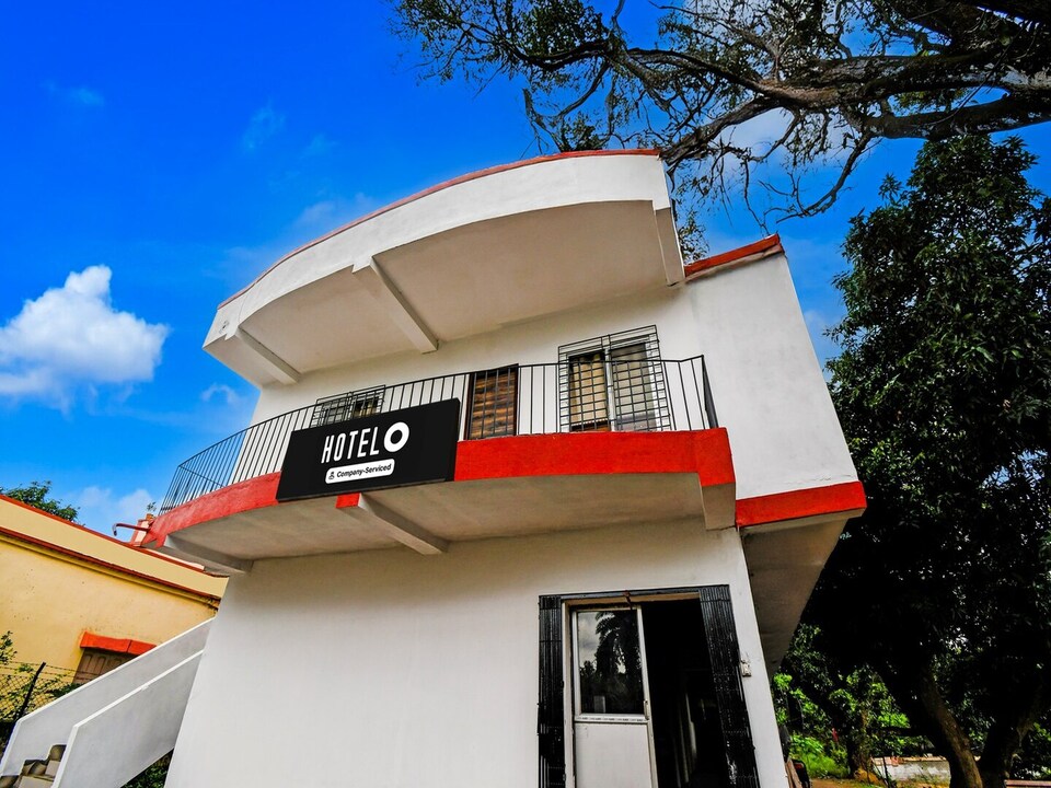 Classic with Balcony ASHIMA RESORT, Bolpur