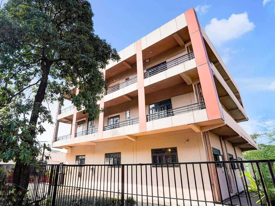 Super Deluxe Room GMS Road Dehradun, Dehradun