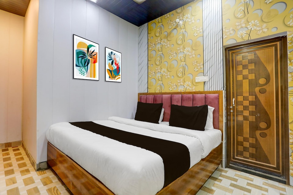 Saver Double Kiran Home Stay, Varanasi