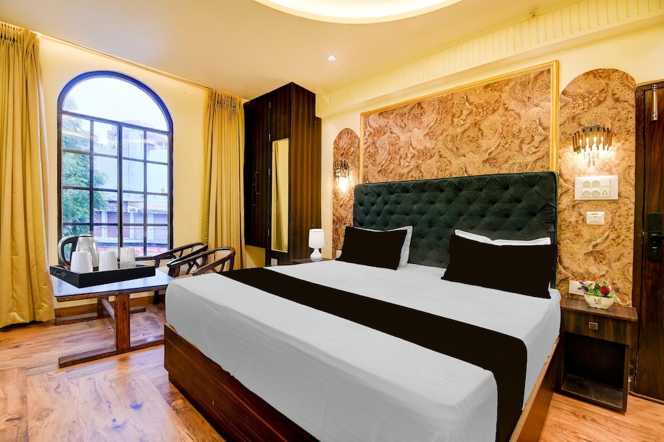 Deluxe Townhouse Nadesar, Varanasi