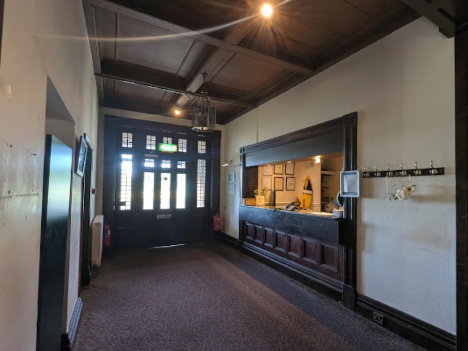 Standard Single Room, Newton Solney