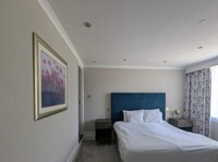 Superior family room for 42A2C