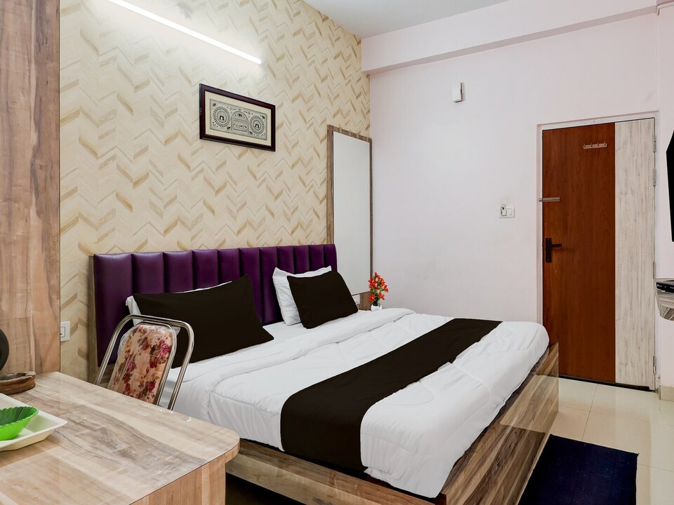Deluxe with Twin BedHOTEL BANSAL RESIDENCY, Bhubaneswar