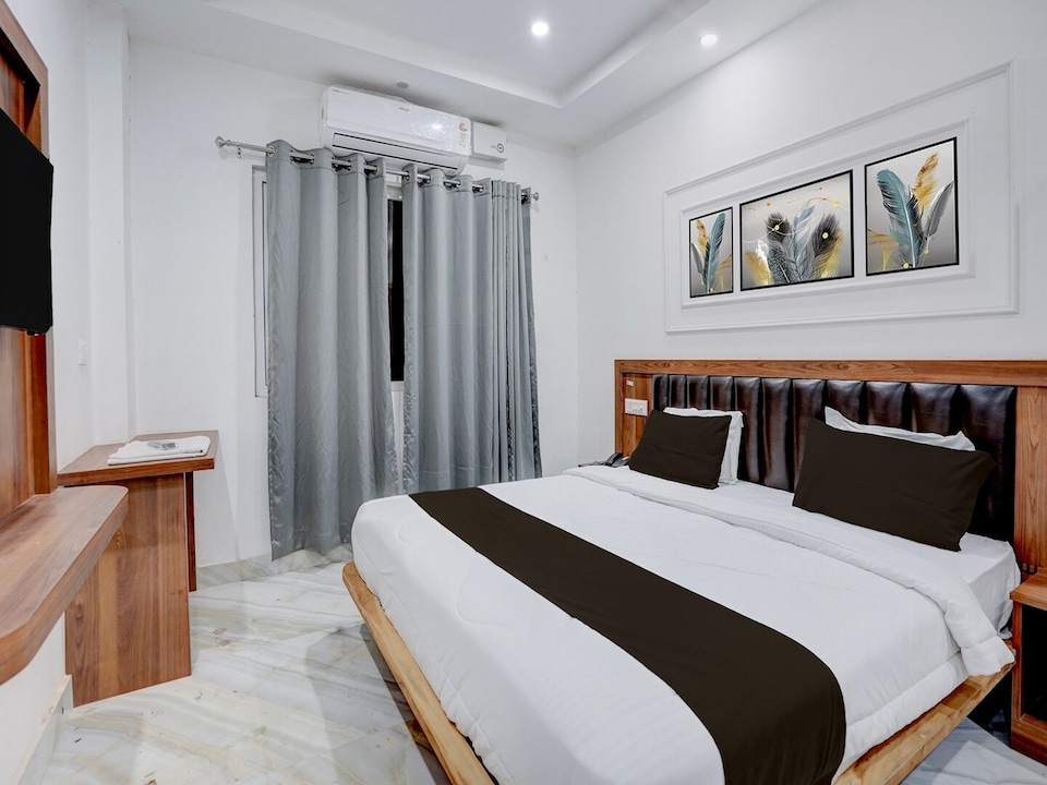 Super Townhouse Awleshpur Crossway Formerly Vatika, Varanasi