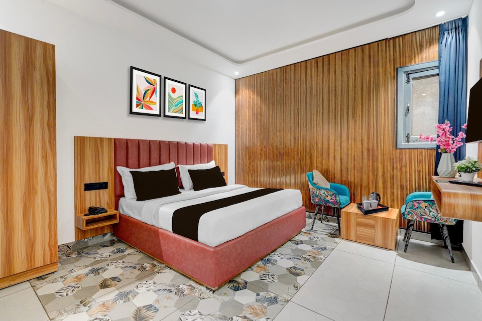 Deluxe Room Troy Resorts and Wellness, Zirakpur