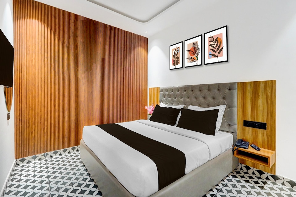 Saver Double Chandigarh, Zirakpur