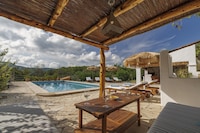 Villa de 5 dormitorios cerca playas del suroeste