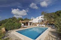 Villa de 5 dormitorios cerca playas del suroeste