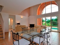 Golf-Side Sanctuary in Mazamet