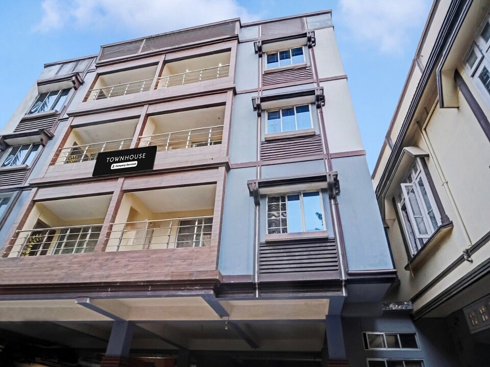 Super Deluxe Ir Luxuria Ganeshguri, Guwahati